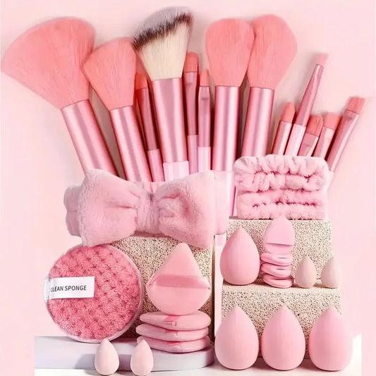 Makeup Brush Set with Accessories for Combination Skin- Featuring Soft Brushes
